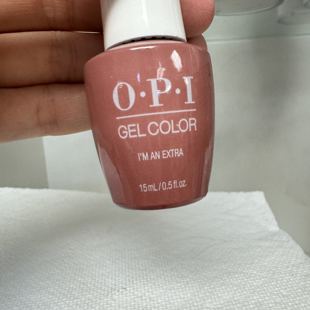 OPI Gel Nail Polish 0.5fl.oz UV/LED Gel Color GC HO02- I'm An Extra